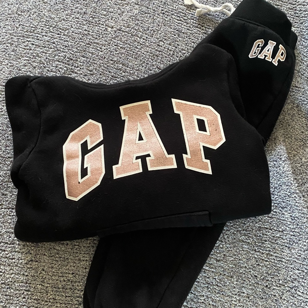 XS Gap Kids Matching Sweatshirt & Sweatpant Set